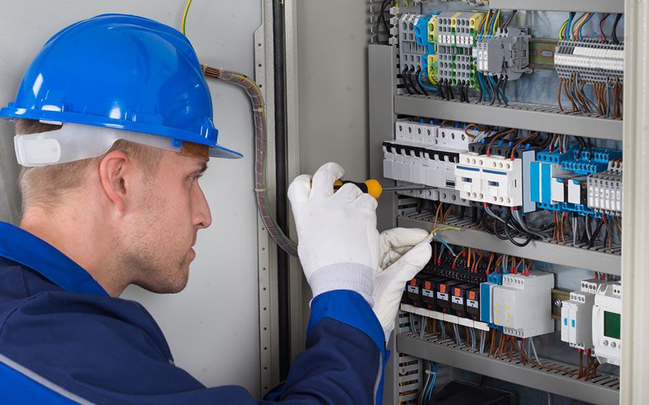 électricien à domicile Menucourt