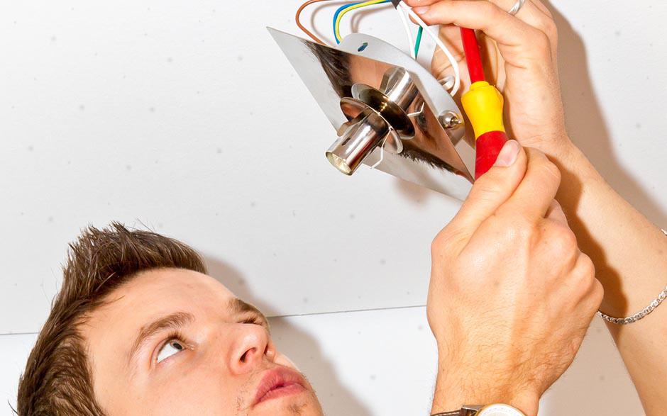 électricien installateur Menucourt